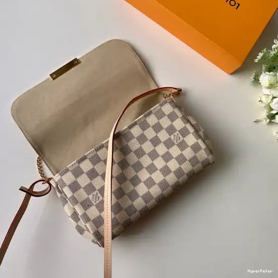 Louis Favorite Vuitton PM 0614